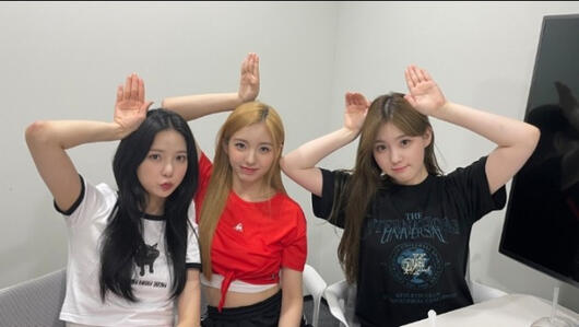 31.05.2022 (YJ/CH/YS) Hi! We&#39;re the Bunniez 🐰💜